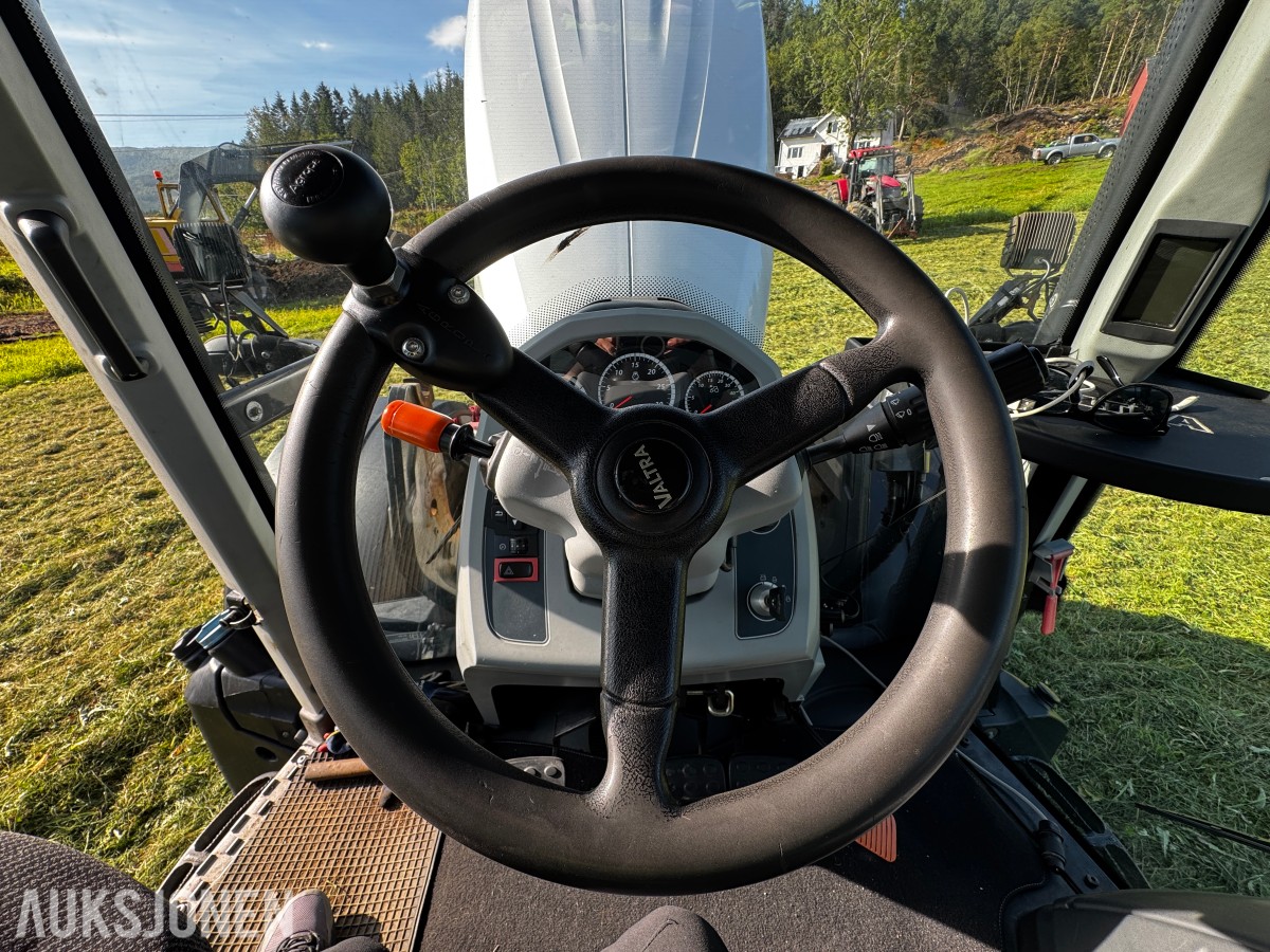 2017 Valtra N174 D - 166 hk - 50 km/t - Ålö frontlaster - EU godkjent til august 2028