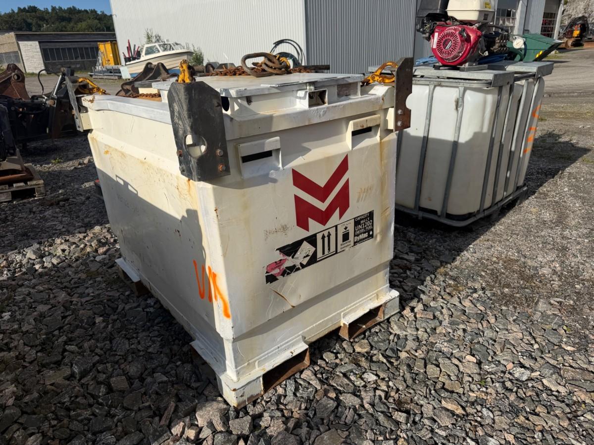 DyMac 950 liter transportabel dieseltank / drivstofftank – UN1202