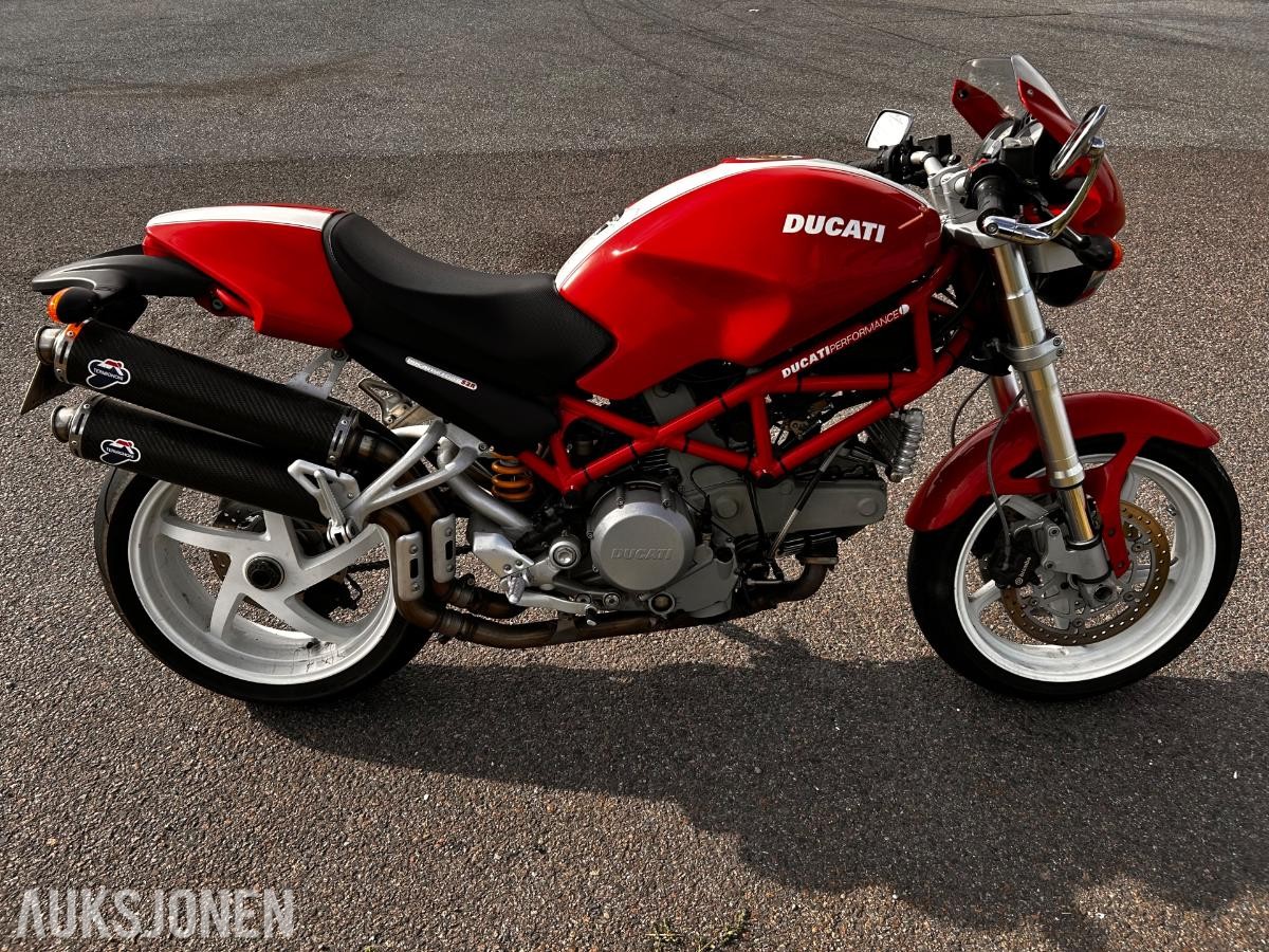 2005 Ducati Monster S2R