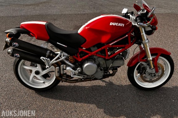 2005 Ducati Monster S2R