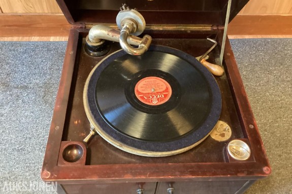 1900 Gammel sveivegramofon