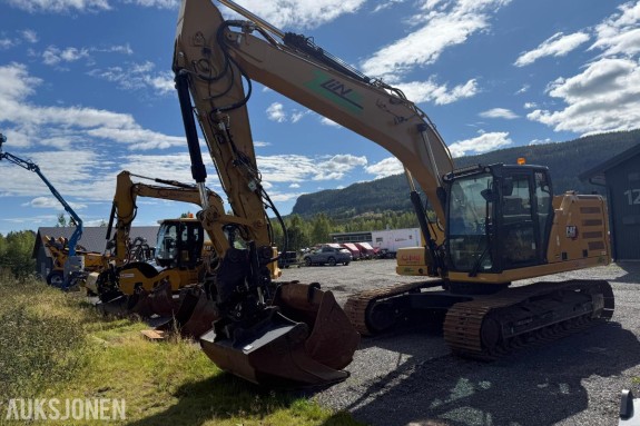 2022 Cat/Zeppelin 320 Z-line m/Tiltrotator og 2 skuffer S70 feste-Velholdt