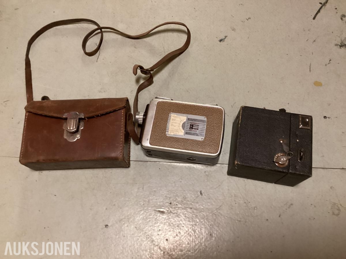 1900 Brownie Filmkamera 8 mm og et gammel fotoapparat