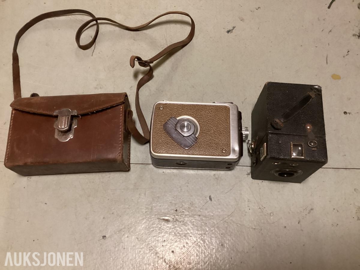 1900 Brownie Filmkamera 8 mm og et gammel fotoapparat