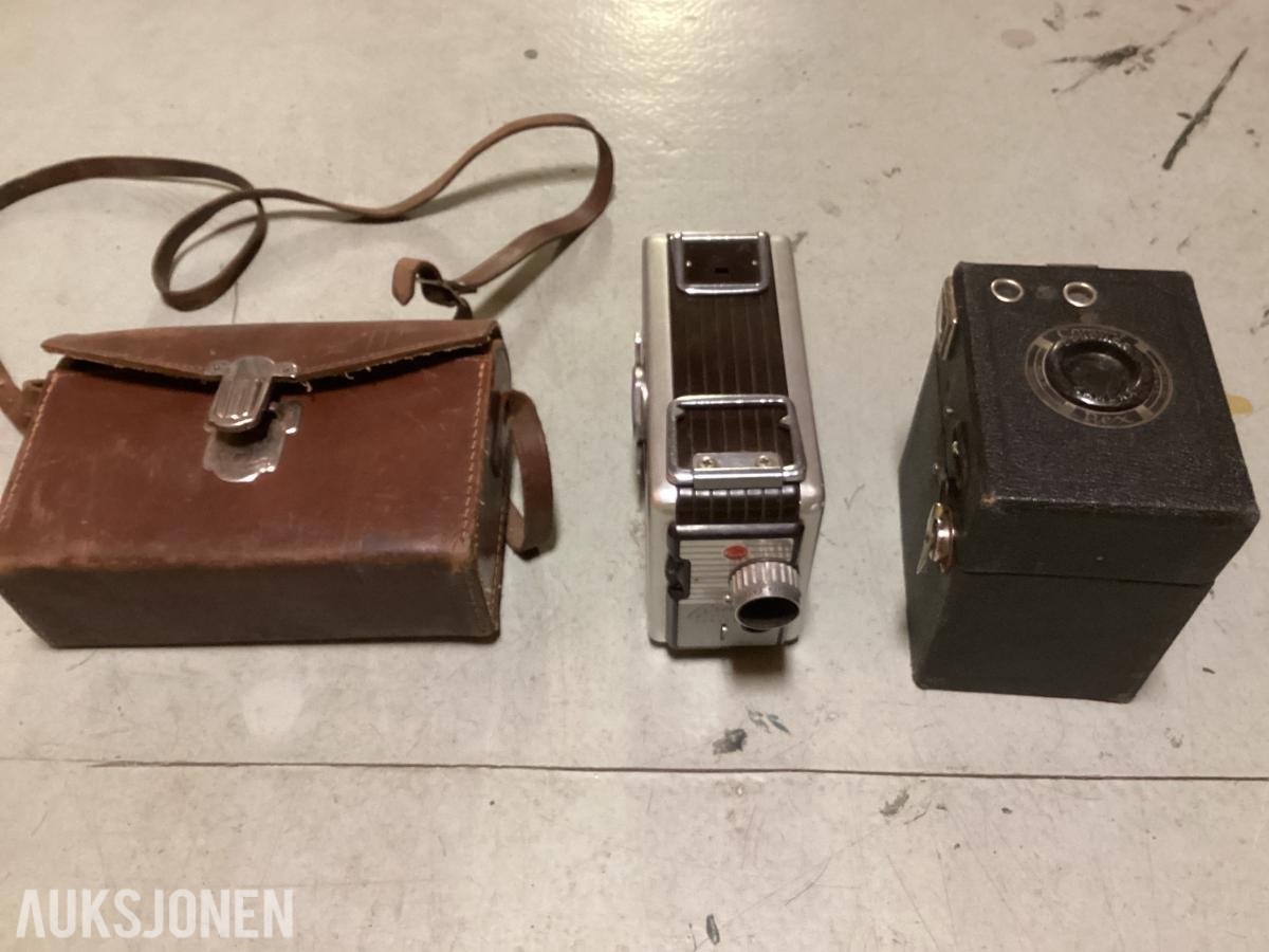 1900 Brownie Filmkamera 8 mm og et gammel fotoapparat