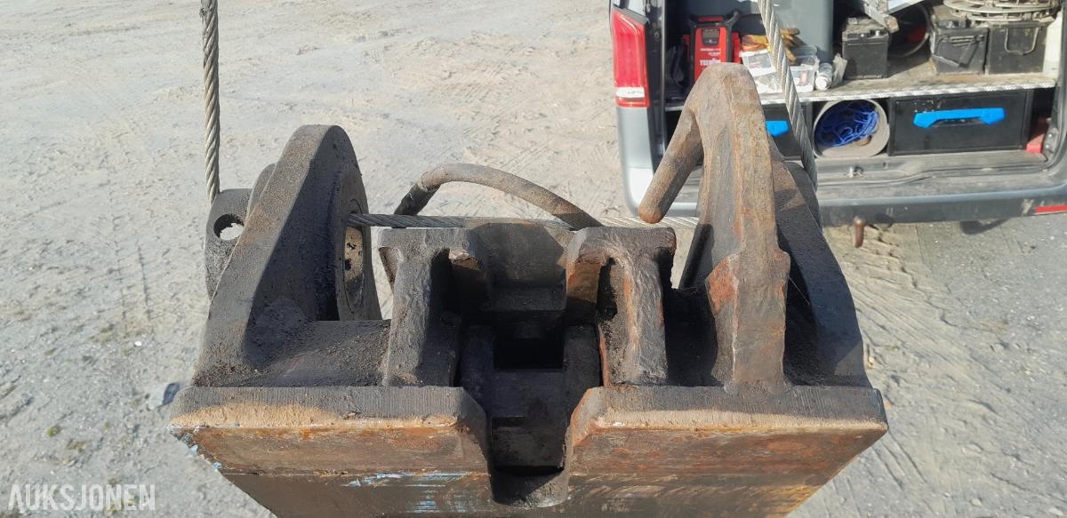 Hurtigfeste KOMATSU 340
