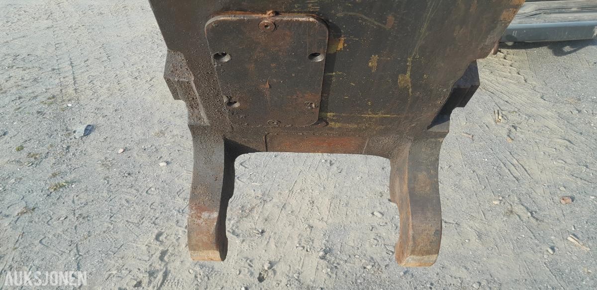 Hurtigfeste KOMATSU 340