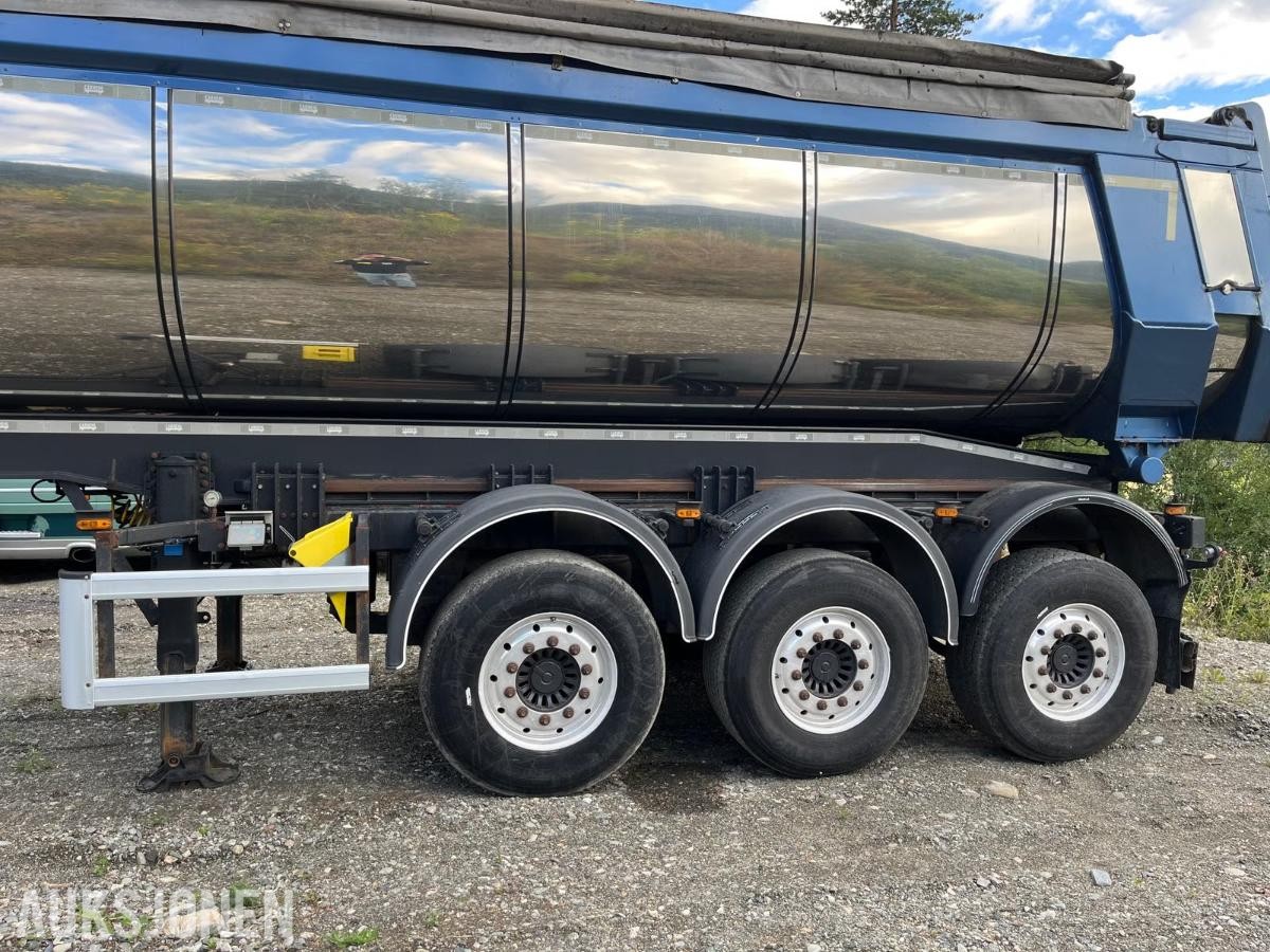 2015 Carnehl Asfalt tippsemi