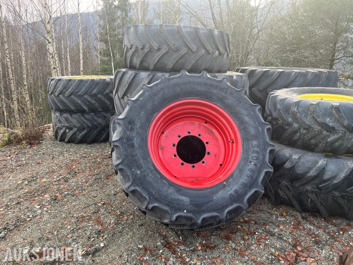 2006 Fendt felger med Continental 650/65R42 og 540/65R30 hjul til 718-828