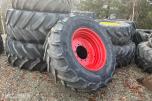 2006 Fendt felger med Continental 650/65R42 og 540/65R30 hjul til 718-828