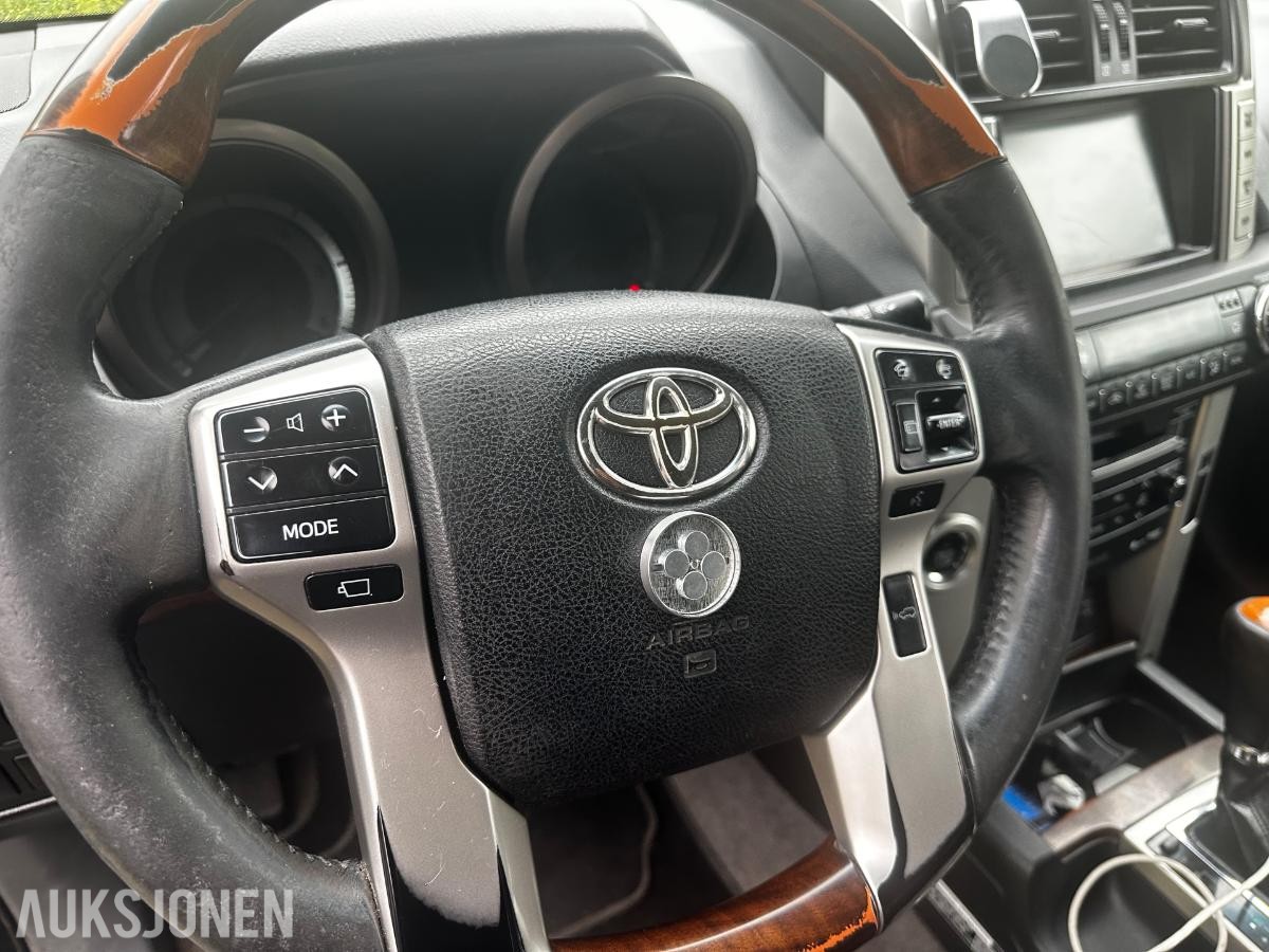 2010 Toyota Land Cruiser 3.0 diesel 4x4, Automat, Cruisekontroll, Ryggekamera