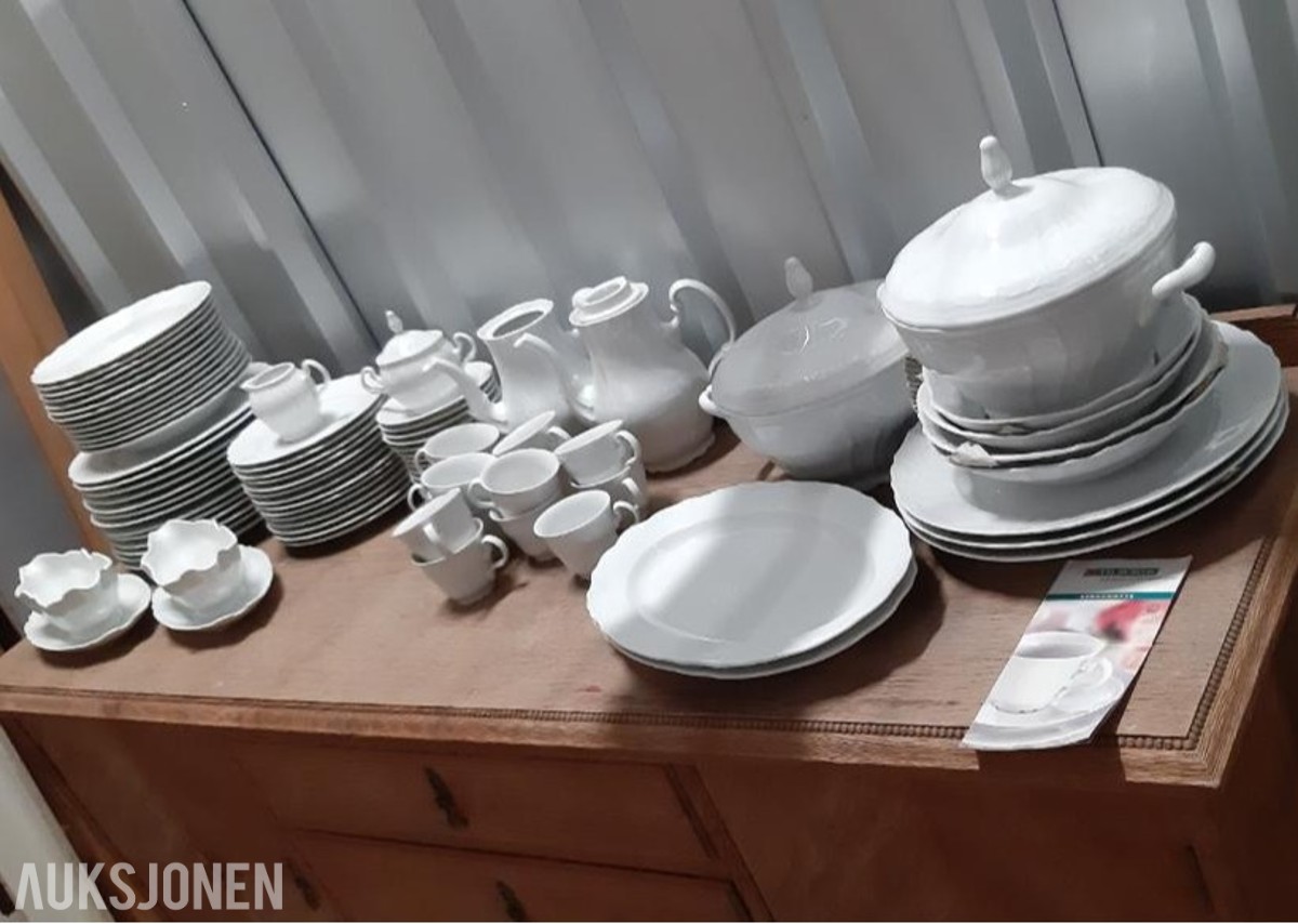 2001 Servise Bernadotte - til 14 personer