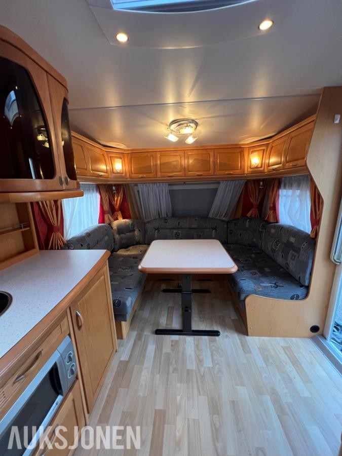 2006 Hobby Prestige campingvogn varmekabler trumavifte