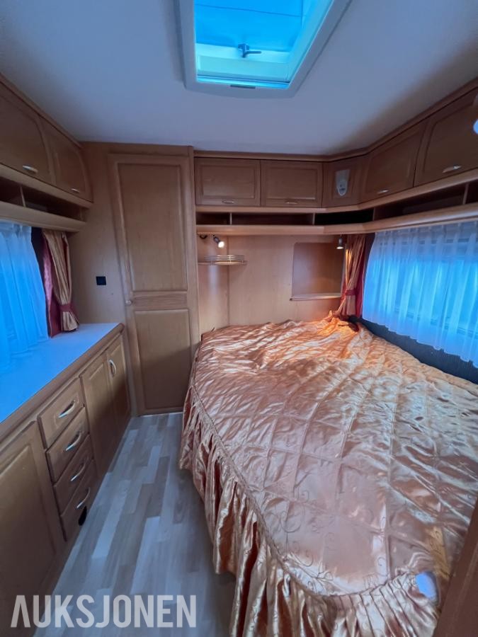 2006 Hobby Prestige campingvogn varmekabler trumavifte