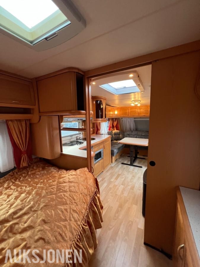 2006 Hobby Prestige campingvogn varmekabler trumavifte