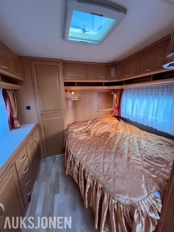 2006 Hobby Prestige campingvogn varmekabler trumavifte