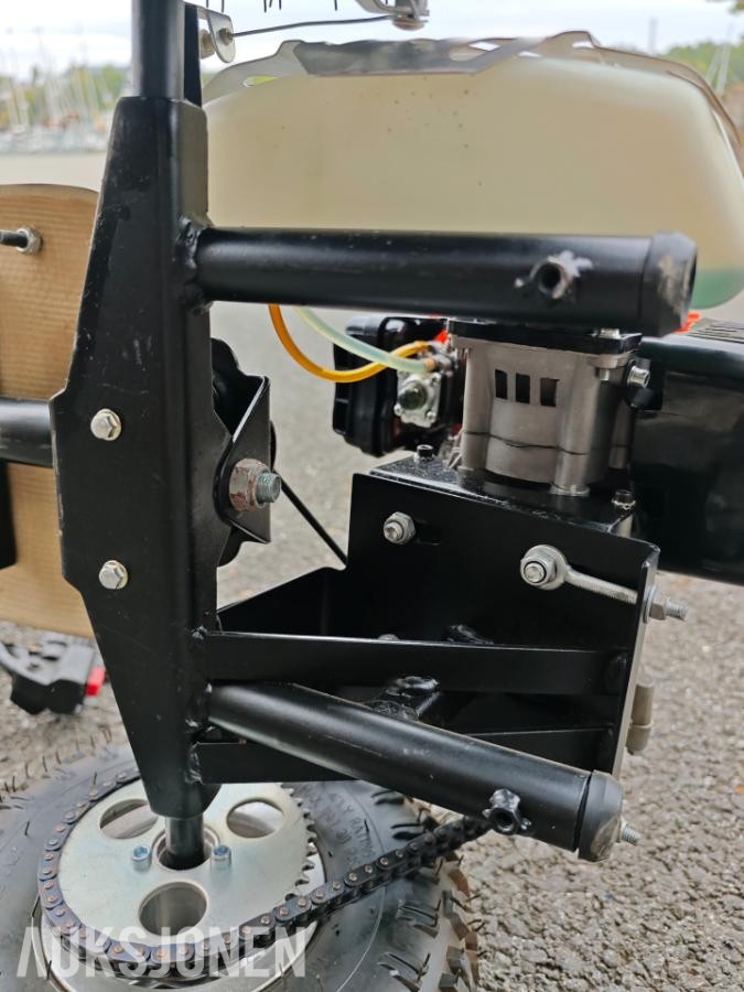SkaterX Bensindrevet terrengskateboard 49cc – 2-takt – starter og kjører