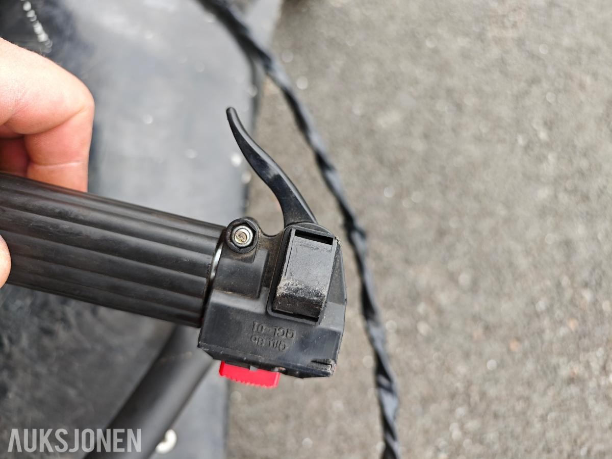 SkaterX Bensindrevet terrengskateboard 49cc – 2-takt – starter og kjører