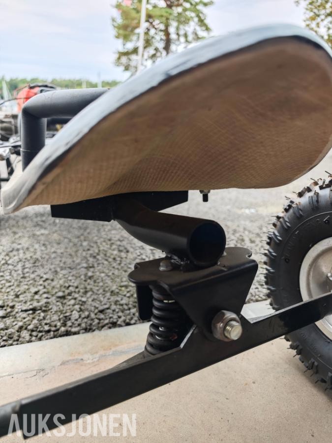 SkaterX Bensindrevet terrengskateboard 49cc – 2-takt – starter og kjører
