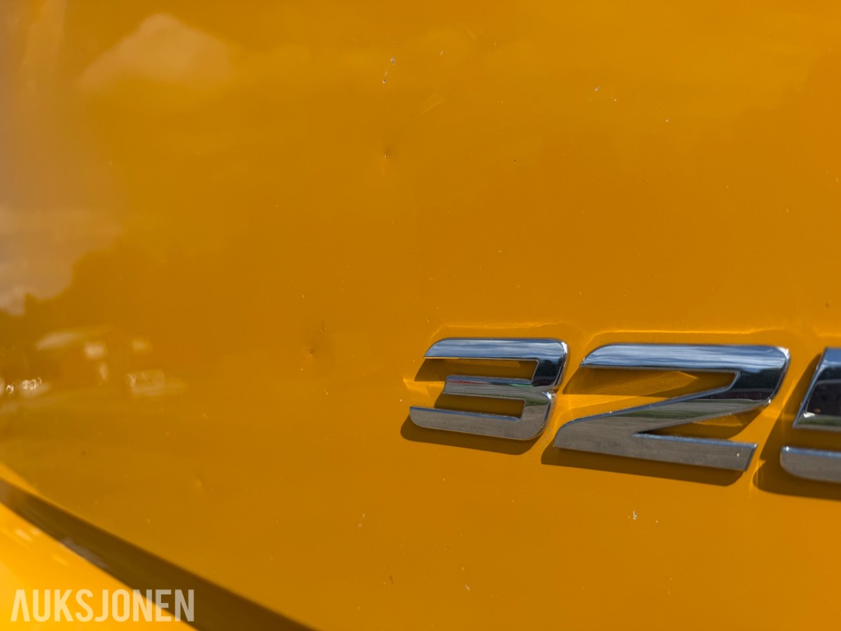2021 mod Mercedes-Benz Actos 3254. Spesialbygget lastebil for kantklipp. *Eneste i verden*