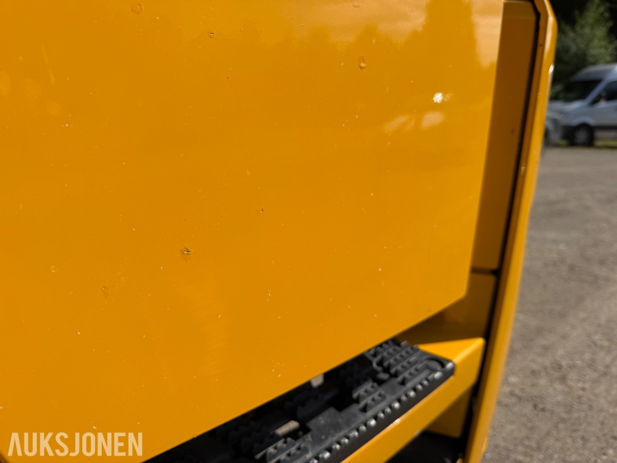 2021 mod Mercedes-Benz Actos 3254. Spesialbygget lastebil for kantklipp. *Eneste i verden*