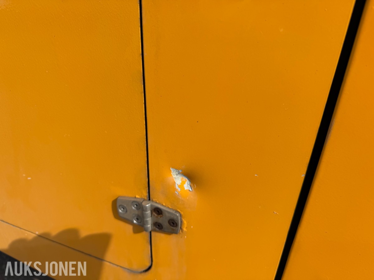 2021 mod Mercedes-Benz Actos 3254. Spesialbygget lastebil for kantklipp. *Eneste i verden*