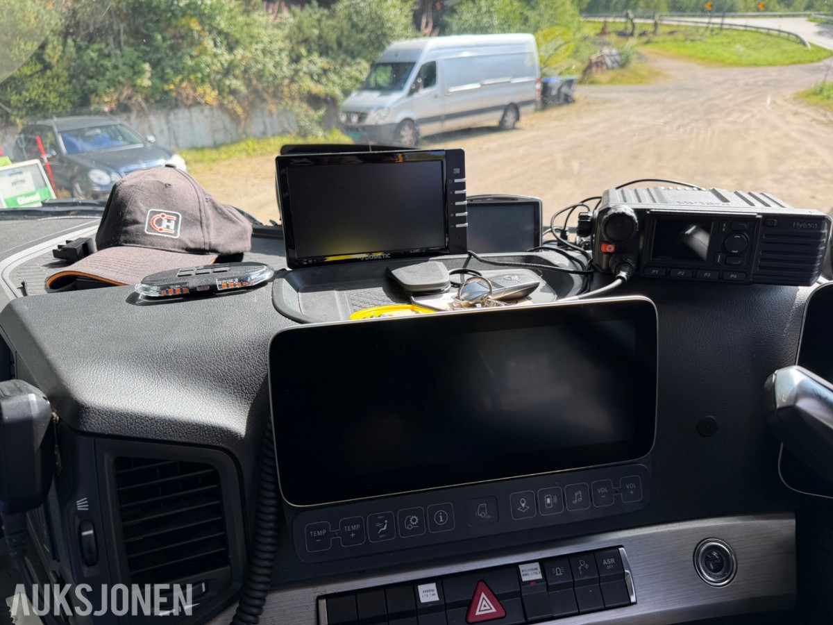 2021 mod Mercedes-Benz Actos 3254. Spesialbygget lastebil for kantklipp. *Eneste i verden*