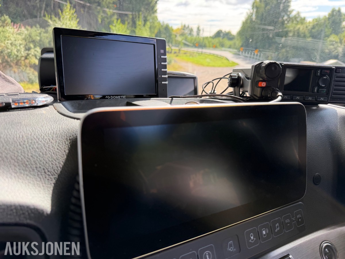 2021 mod Mercedes-Benz Actos 3254. Spesialbygget lastebil for kantklipp. *Eneste i verden*