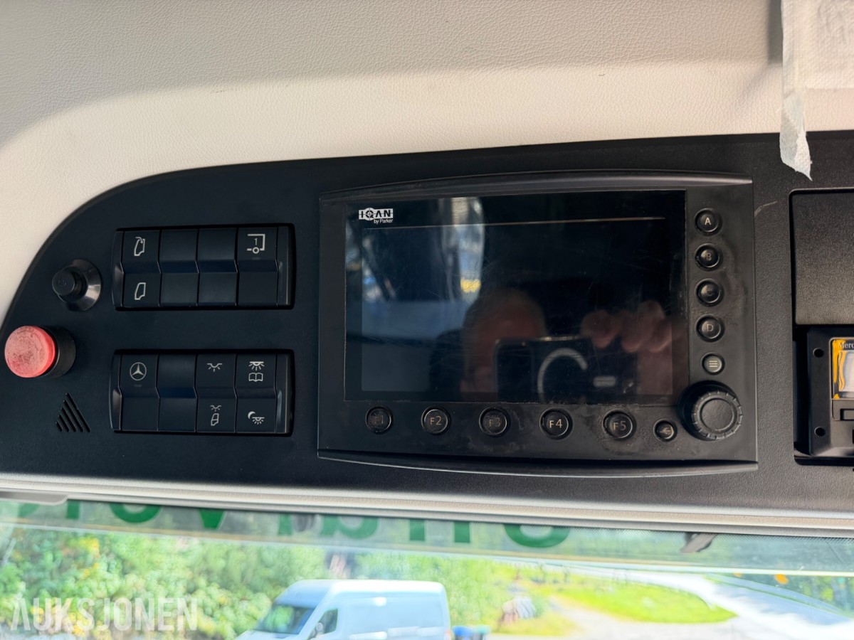 2021 mod Mercedes-Benz Actos 3254. Spesialbygget lastebil for kantklipp. *Eneste i verden*
