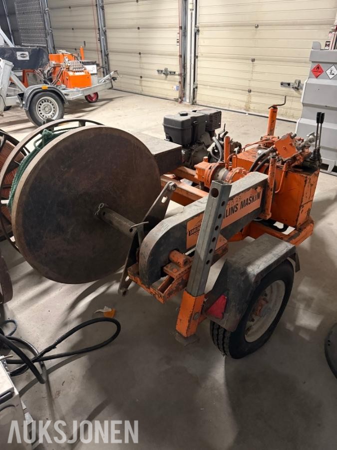 1986 Sâhlins trekkemaskin med 3 tromler for tau