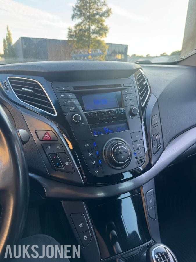 2012 Hyundai i40, 1.7&nbsp;/&nbsp;116hk / Sommer + vinterhjul / Krok / CC&nbsp;/&nbsp;BT, 240000km