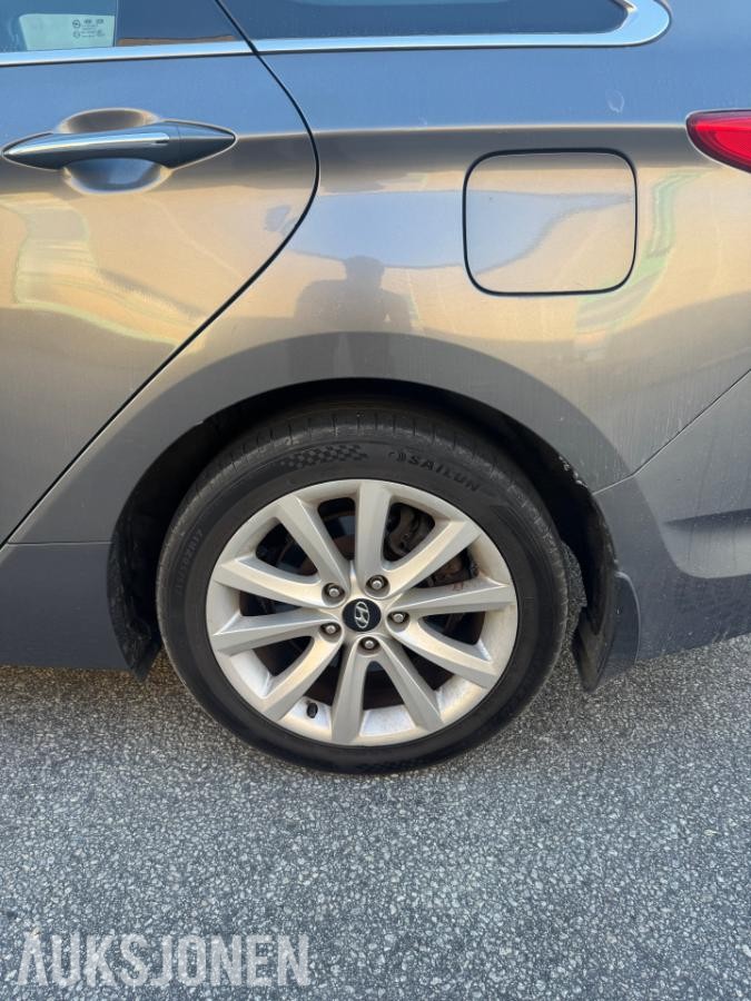 2012 Hyundai i40, 1.7&nbsp;/&nbsp;116hk / Sommer + vinterhjul / Krok / CC&nbsp;/&nbsp;BT, 240000km