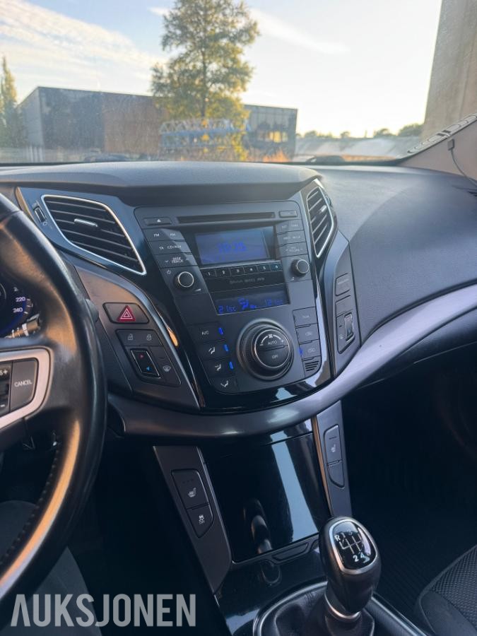 2012 Hyundai i40, 1.7&nbsp;/&nbsp;116hk / Sommer + vinterhjul / Krok / CC&nbsp;/&nbsp;BT, 240000km