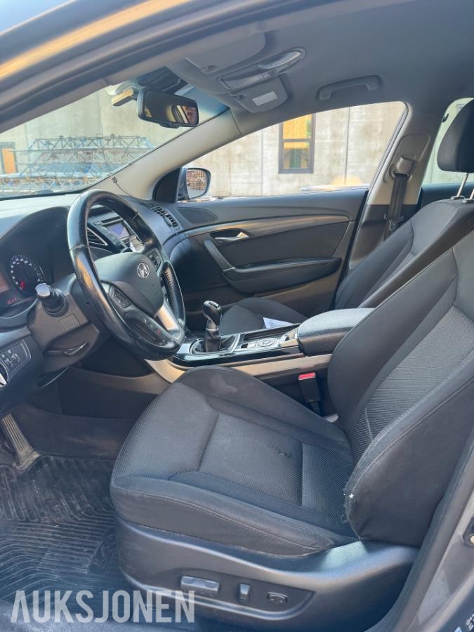 2012 Hyundai i40, 1.7&nbsp;/&nbsp;116hk / Sommer + vinterhjul / Krok / CC&nbsp;/&nbsp;BT, 240000km