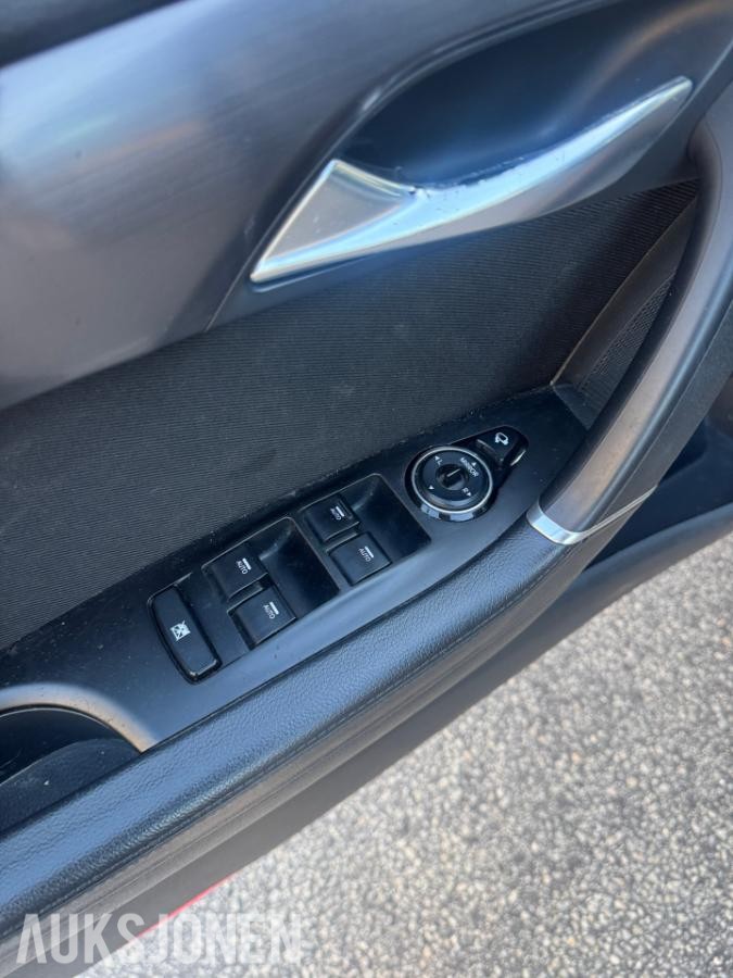 2012 Hyundai i40, 1.7&nbsp;/&nbsp;116hk / Sommer + vinterhjul / Krok / CC&nbsp;/&nbsp;BT, 240000km