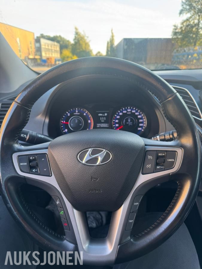 2012 Hyundai i40, 1.7&nbsp;/&nbsp;116hk / Sommer + vinterhjul / Krok / CC&nbsp;/&nbsp;BT, 240000km