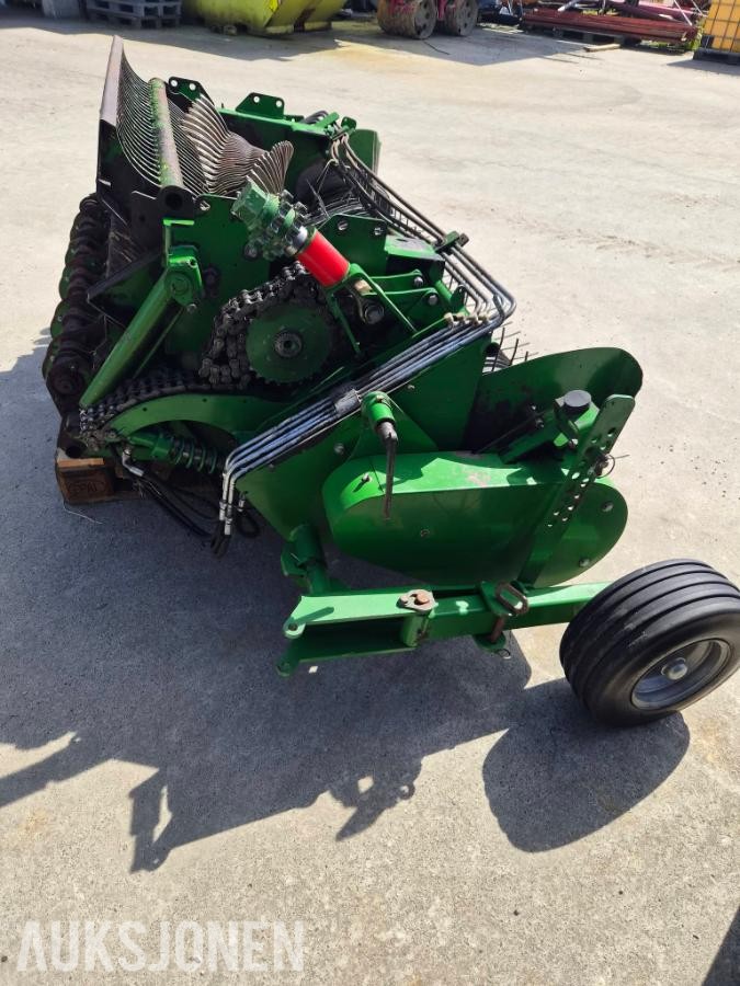 2012 mchale fusion 3