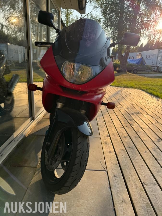 1997 Yamaha YZF Thundercat 600R, medfølger ekstra kåpesett