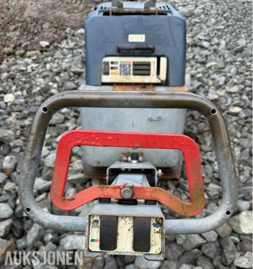 2012 Vibroplate - Swepack FB 465