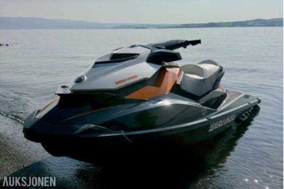 2015 SeaDoo GTR 215 - 120 timer, inkl registrert henger 