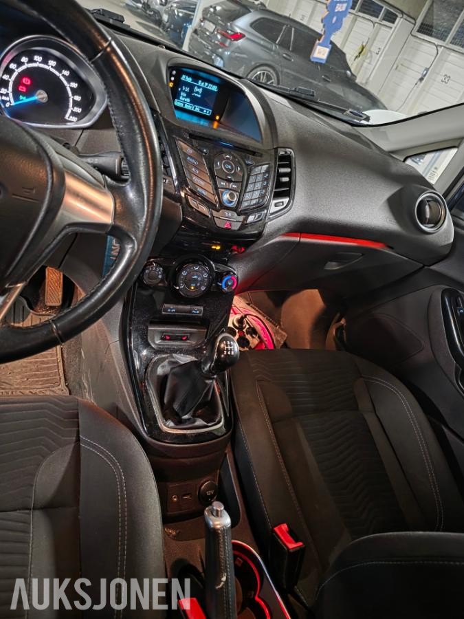 2015 FORD FIESTA 1.0 BENSIN 80HK EU OK TIL 11.2027