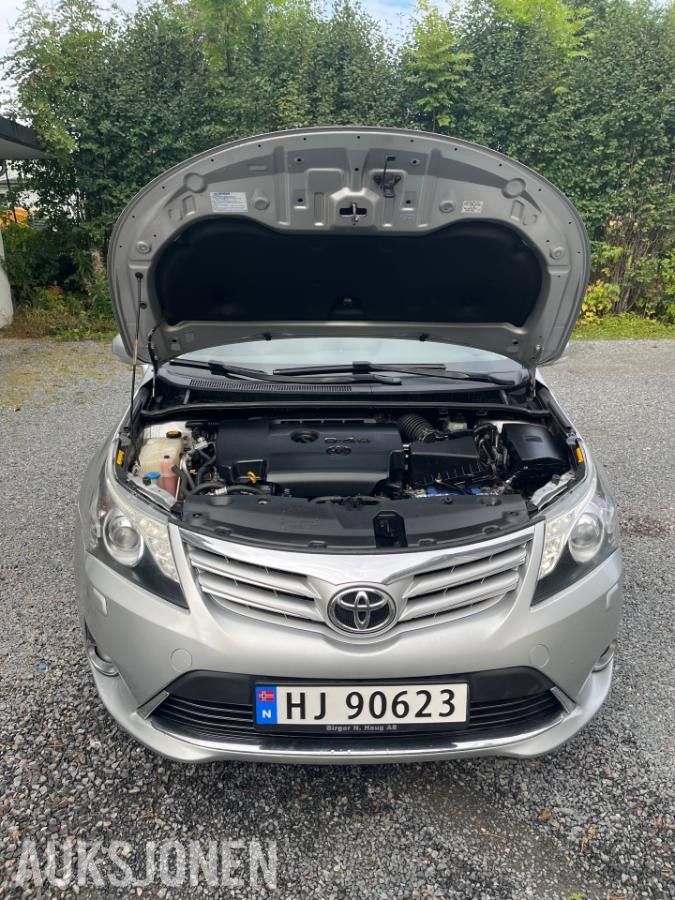 2012 Toyota Avensis 2.0 124hk cruisekontroll servicehistorikk eu ok 04.2028