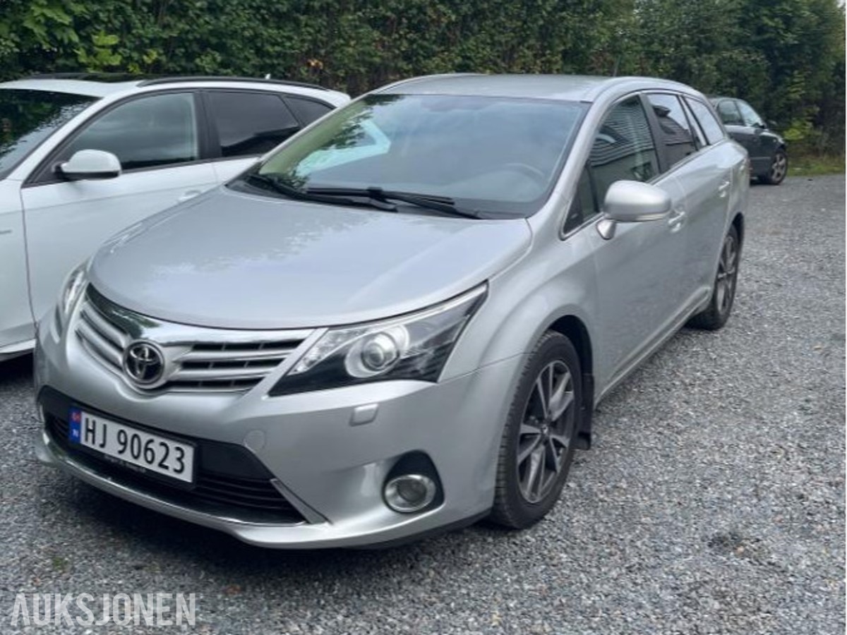 2012 Toyota Avensis 2.0 124hk cruisekontroll servicehistorikk eu ok 04.2028