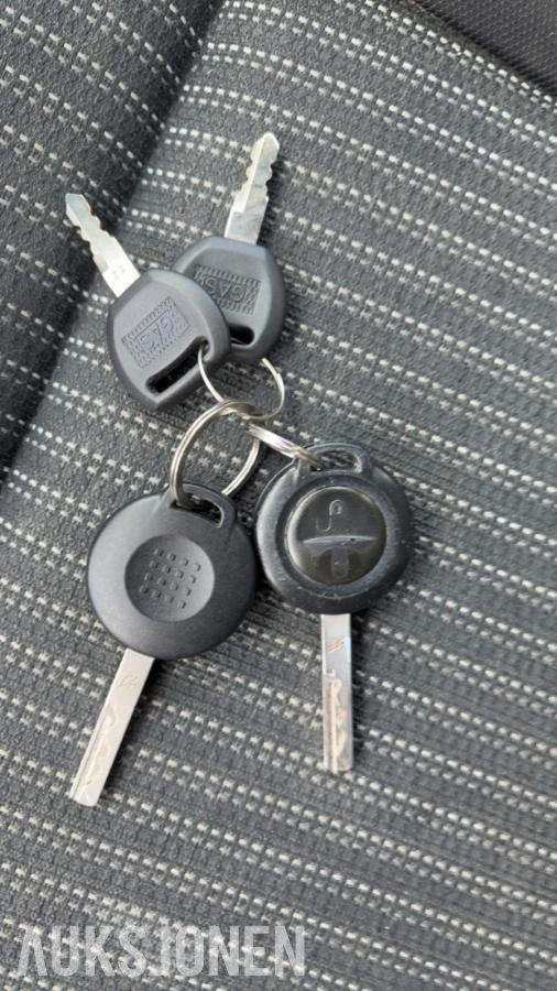 2007 Mitsubishi Colt Automat – EU til 06/2027 – registerkjede – sommer/vinterhjul – uten minstepris