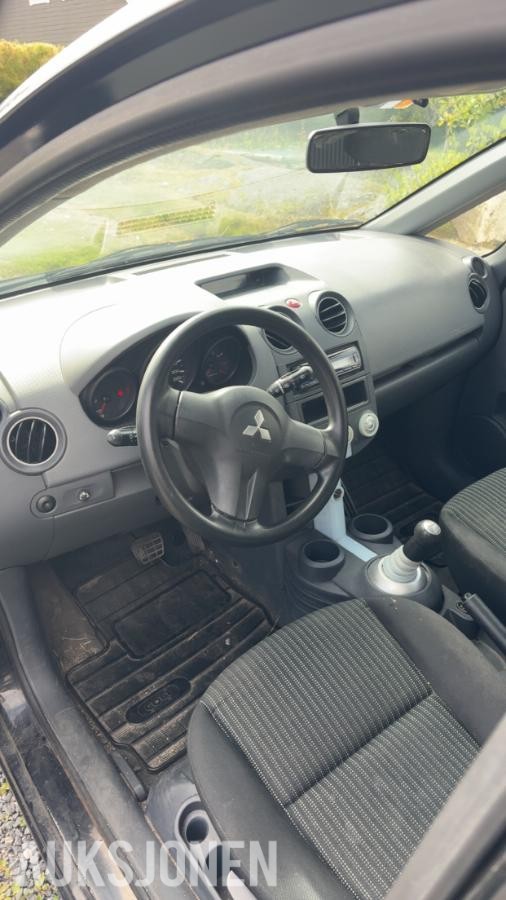 2007 Mitsubishi Colt Automat – EU til 06/2027 – registerkjede – sommer/vinterhjul – uten minstepris