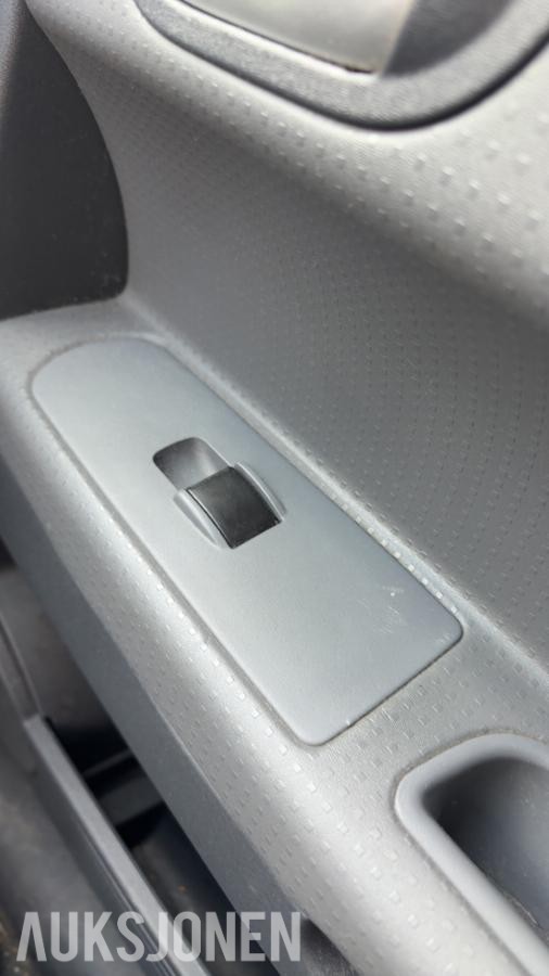2007 Mitsubishi Colt Automat – EU til 06/2027 – registerkjede – sommer/vinterhjul – uten minstepris