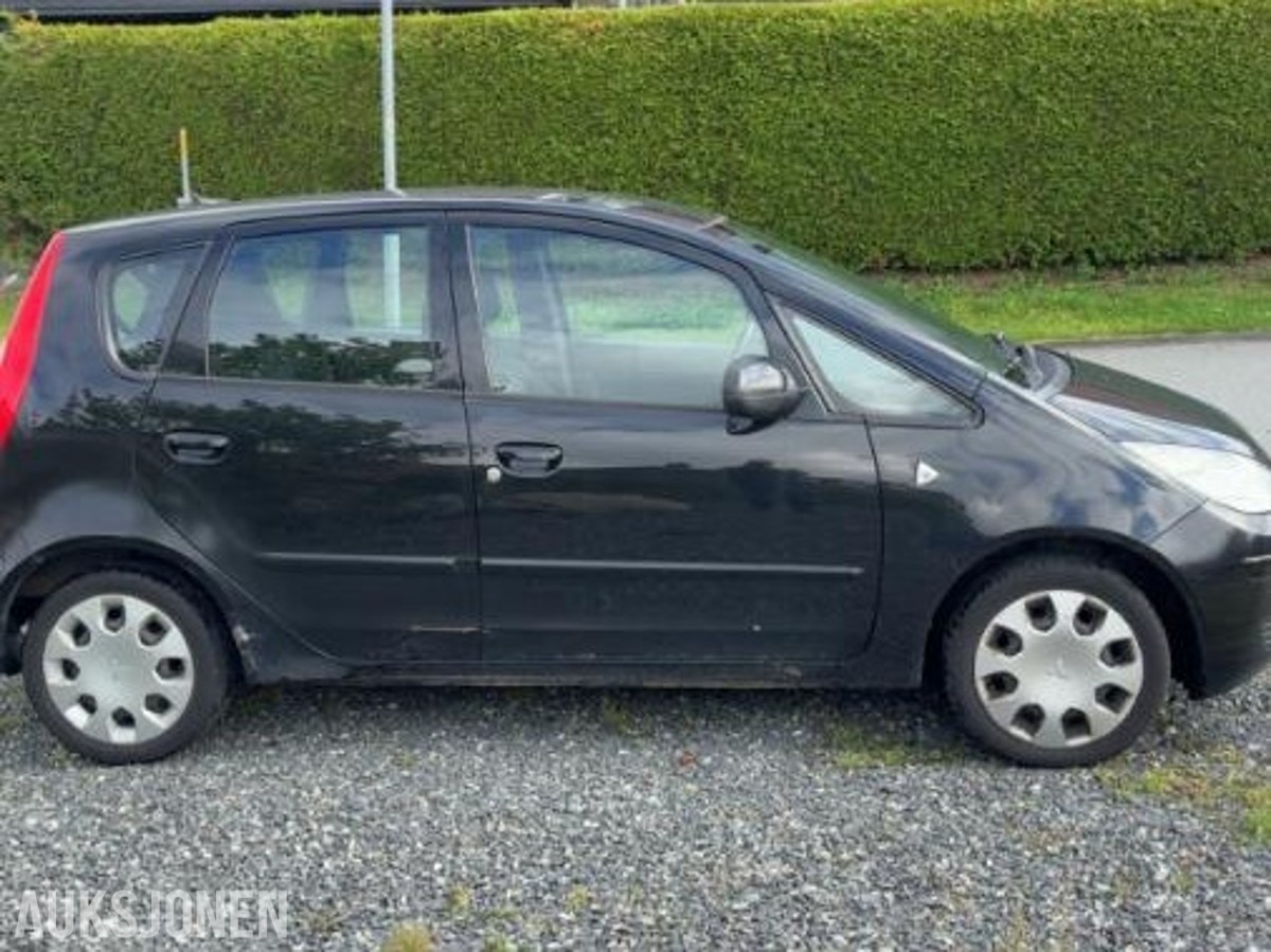 2007 Mitsubishi Colt Automat – EU til 06/2027 – registerkjede – sommer/vinterhjul – uten minstepris