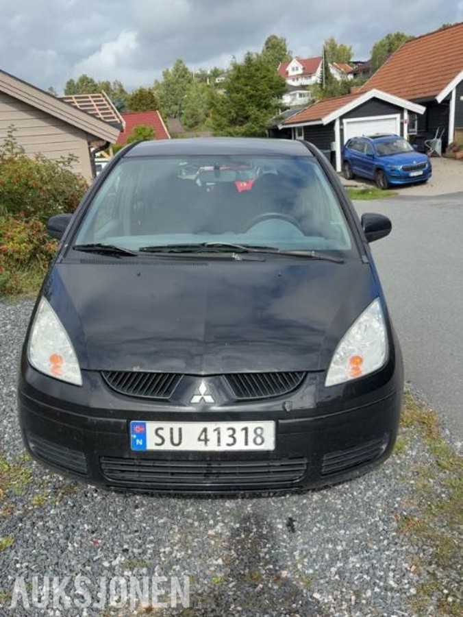 2007 Mitsubishi Colt Automat – EU til 06/2027 – registerkjede – sommer/vinterhjul – uten minstepris