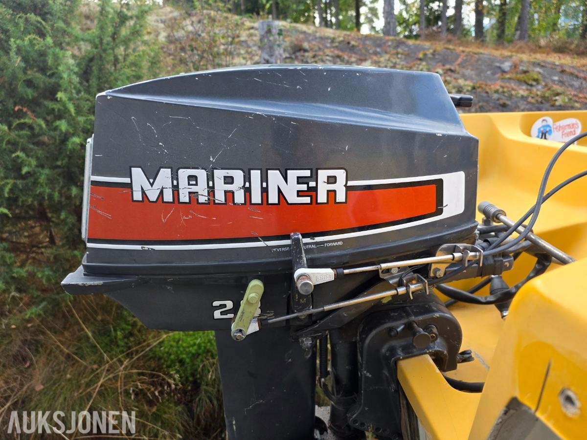 1990 Terhi 410R med Mariner 28 hk totakts utenbordsmotor og registrert båthenger