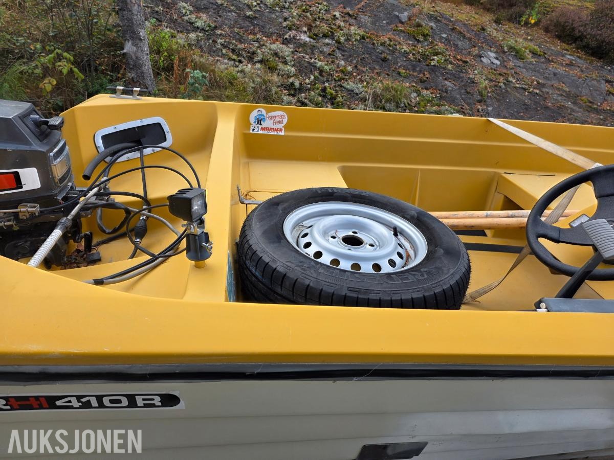 1990 Terhi 410R med Mariner 28 hk totakts utenbordsmotor og registrert båthenger